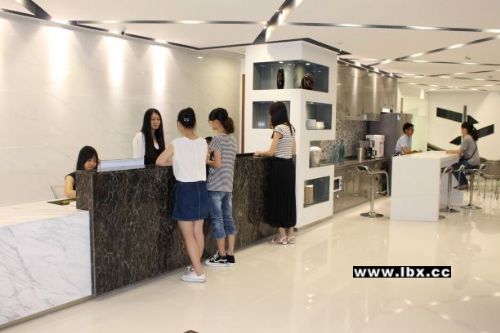 月租399，企業輕松擁有專業商務服務